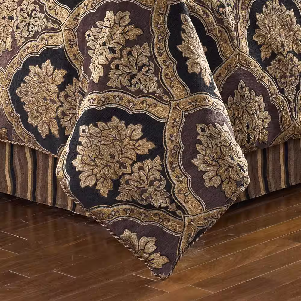 None Reilly Black King 4 Pc. Comforter Set